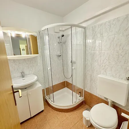 Apartmaji Zbgs * Izola